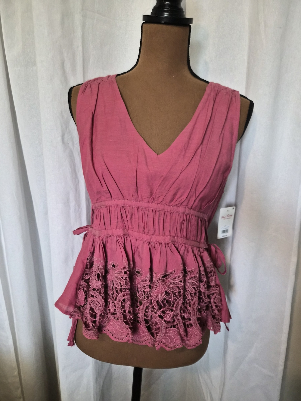 Lucky Brand Pink V-Neck Lace Peplum Tank